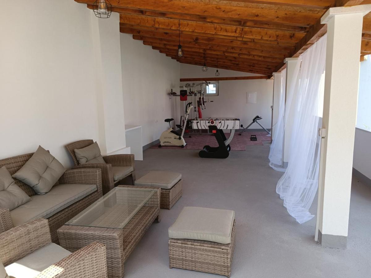 ז'סניסה Villa Vlade- From The Heated Pool To The Beach In 1 Minute מראה חיצוני תמונה