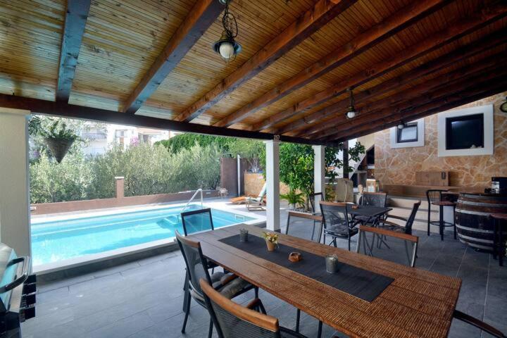 ז'סניסה Villa Vlade- From The Heated Pool To The Beach In 1 Minute מראה חיצוני תמונה